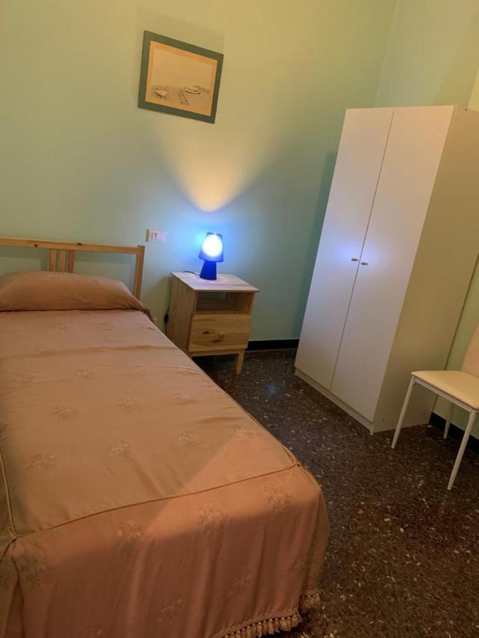 Bed and Breakfast Dolce Notte, Near San Martino Hospital Janov Exteriér fotografie